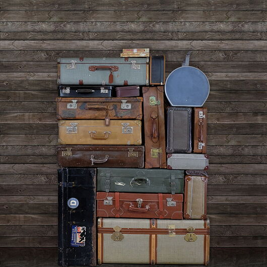 REBEL WALLS 1222680DP Stacked Suitcases, Pile - indiv. Digitaldruck, Motiv fortsetzbar