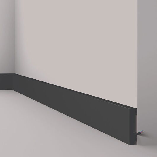 nmc FT2 BLACK WALLSTYL Wand-, Socke - 2000 x 58 x 13 mm (VE = 34m)